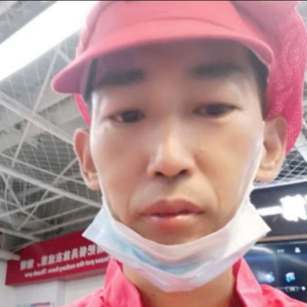 郑荣颖的照片