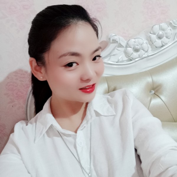 专注笑纸鹤的照片