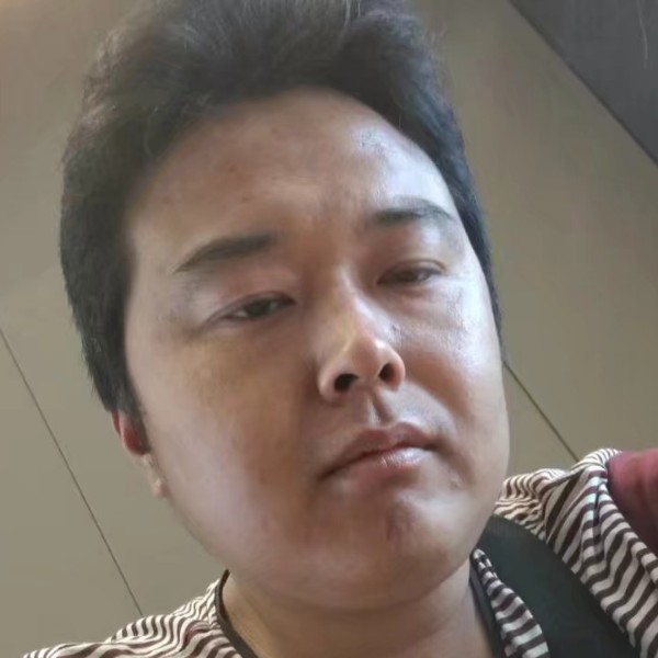 红尘苦恋积极的照片