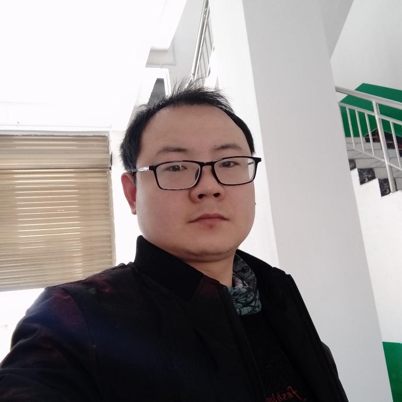 老实哥木的照片