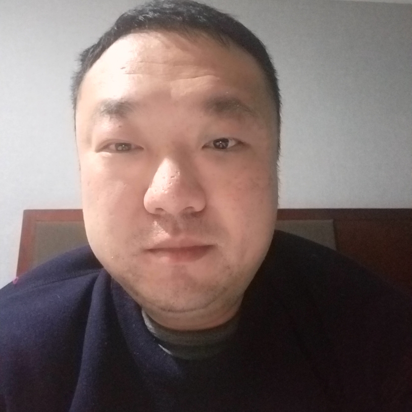 仁爱闻小海豚的照片