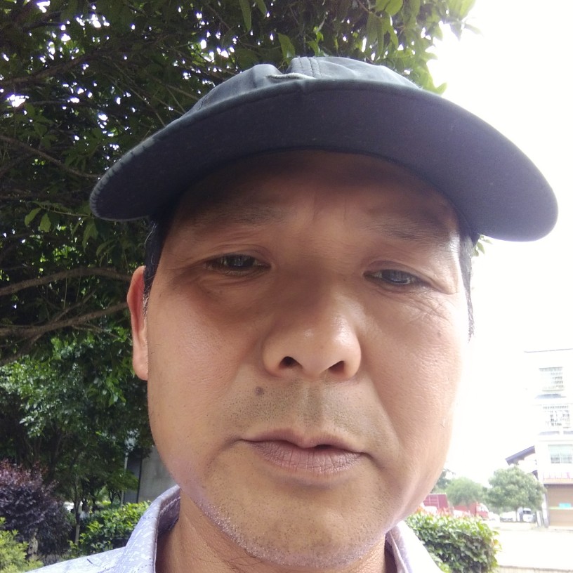 展趐高辉的照片