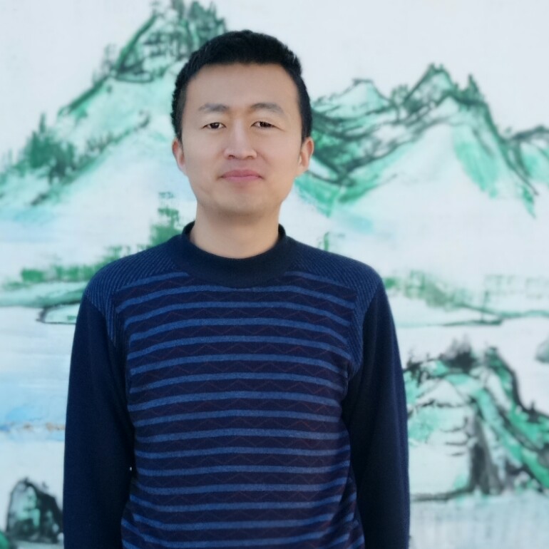 河马爱吃鱼的照片