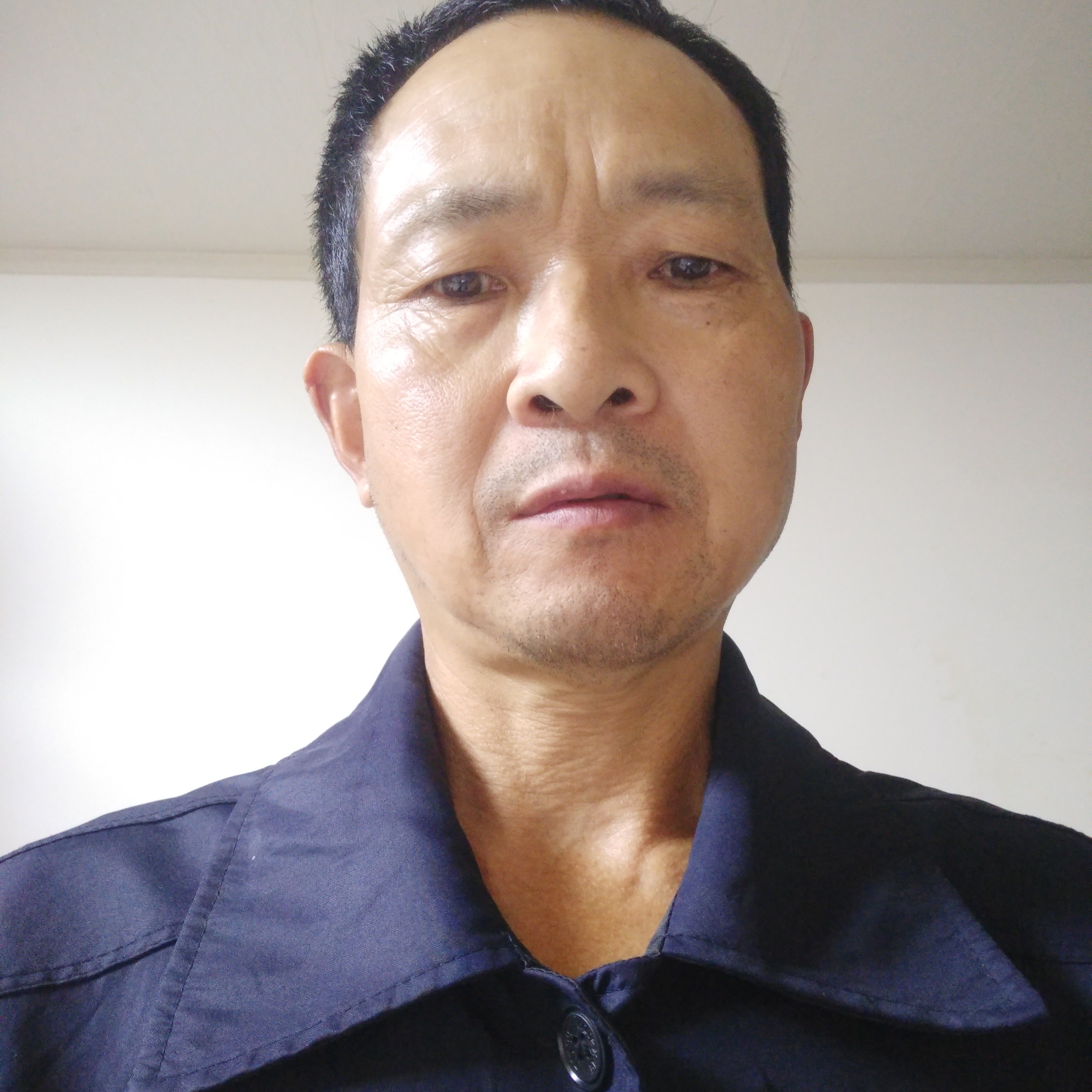 安静外套太阳甫的照片