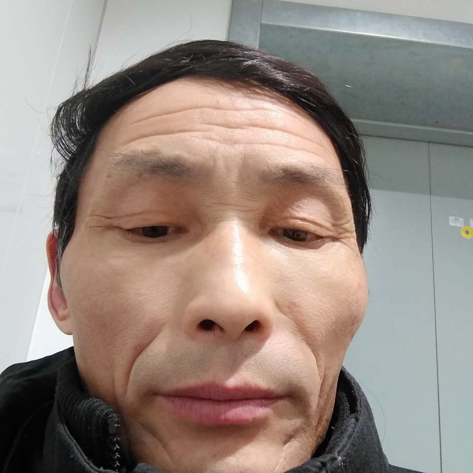 大侠迎高高的照片