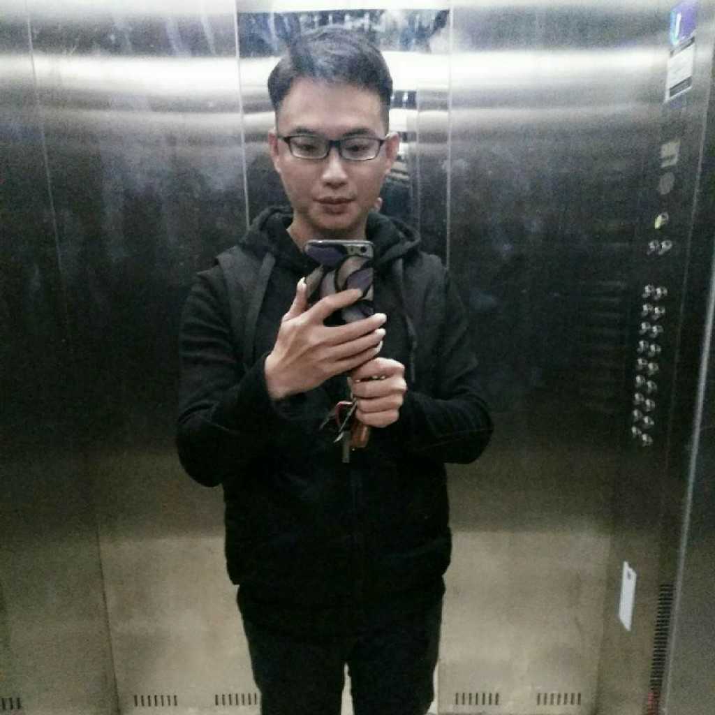 怕孤单等待鼠标的照片
