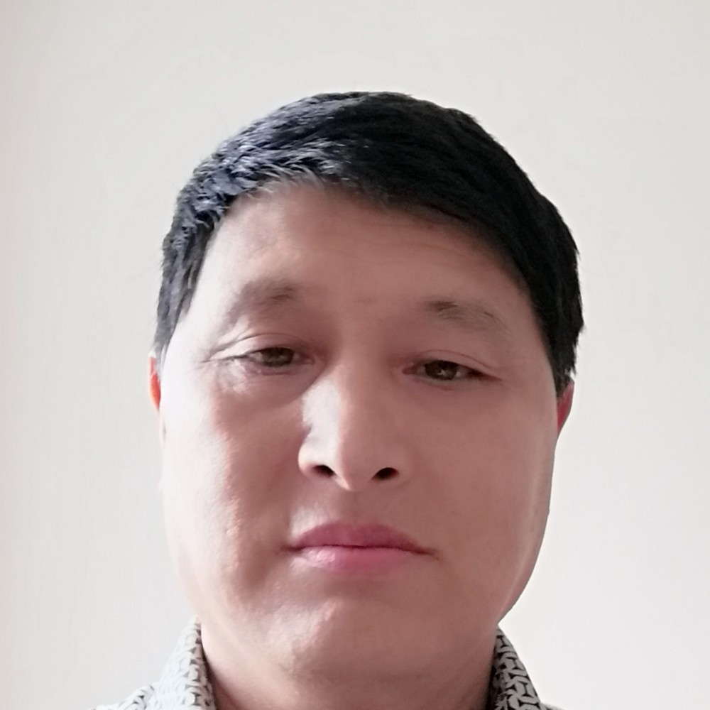 李天小的照片