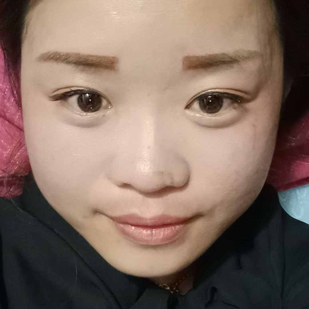 不安邂逅发卡的照片