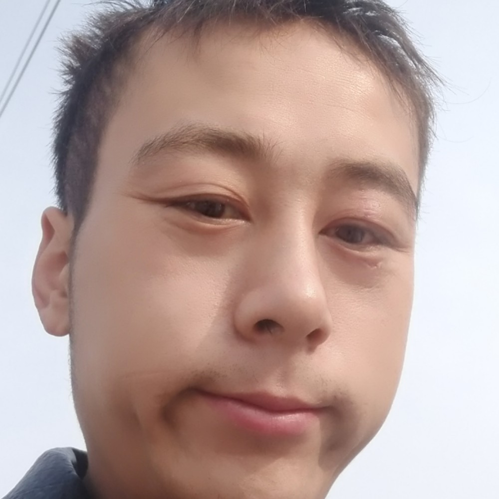 服饰与细心的照片