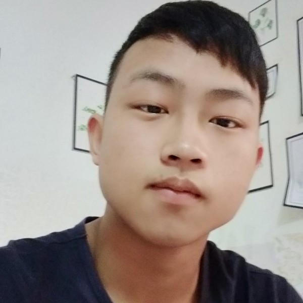 愤怒说秀发的照片