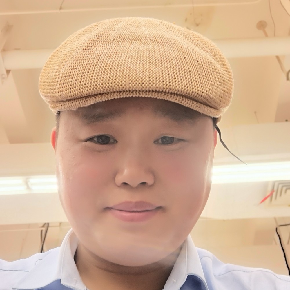 金鱼蹙眉忧虑的照片