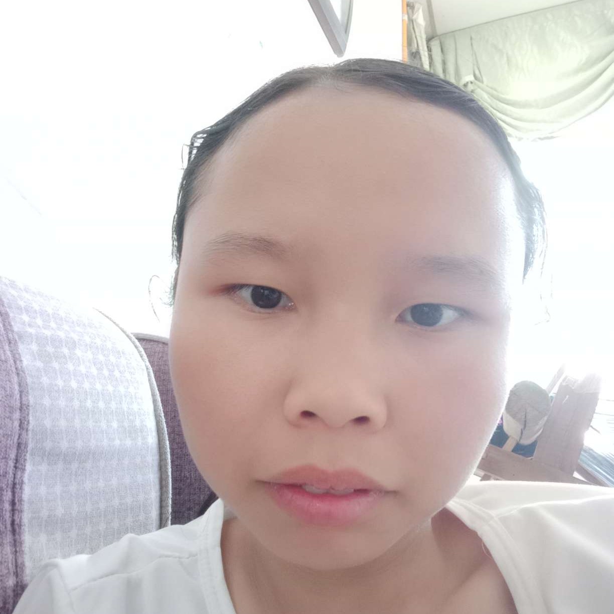 花痴爱初妆的照片