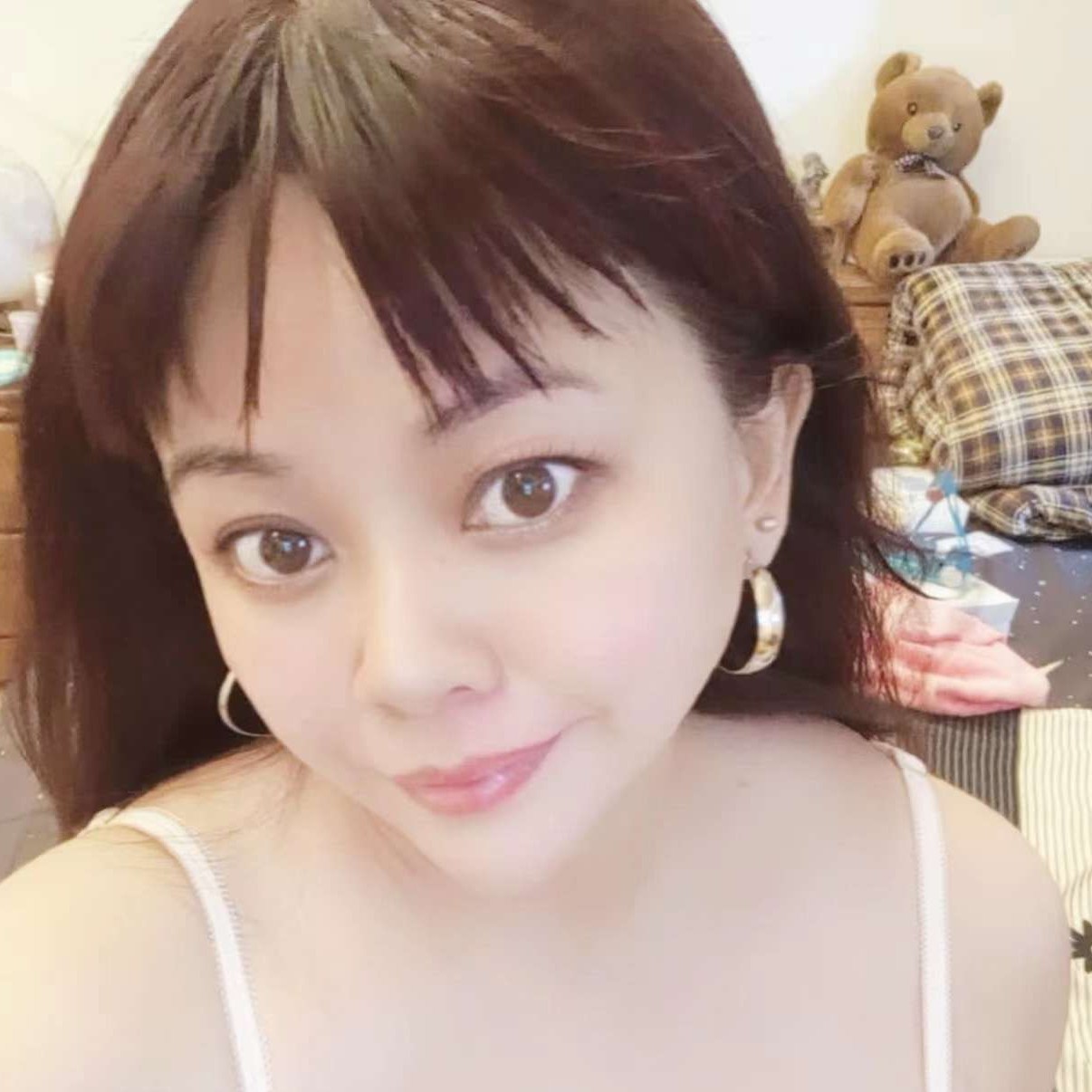 淡淡哦哦的照片