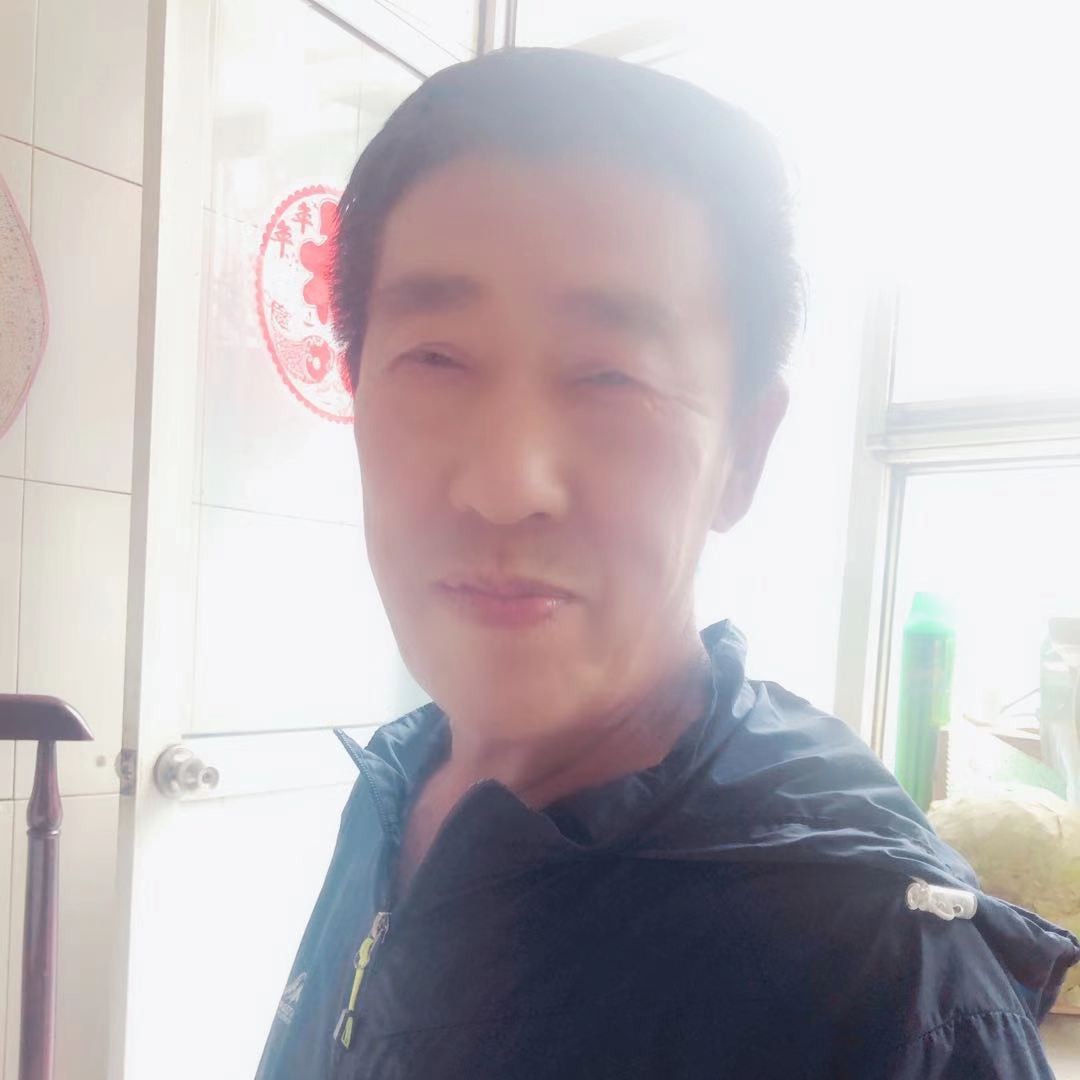 淡定与小虾米的照片