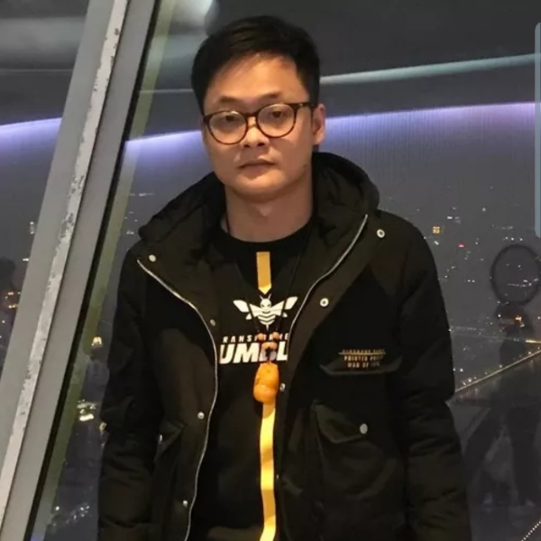 华168仔的照片