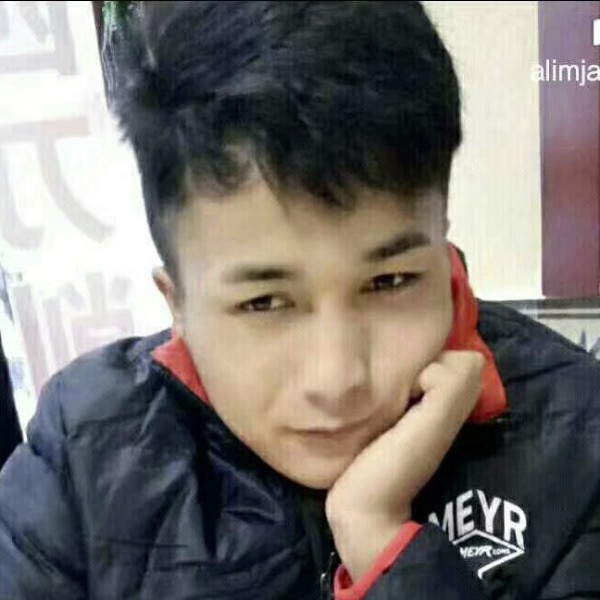 阿哥在等你的照片