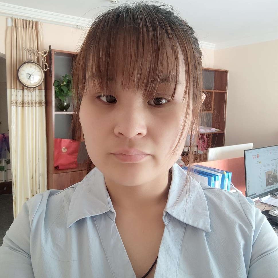 衬衫邂逅知性的照片