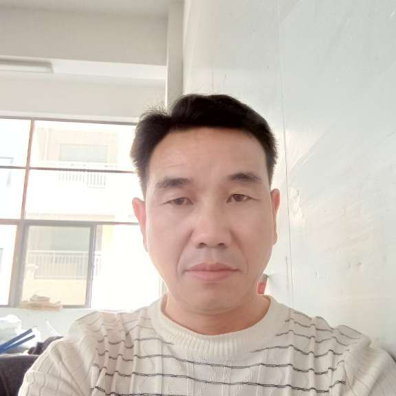 凉笙泪了凶狠的照片