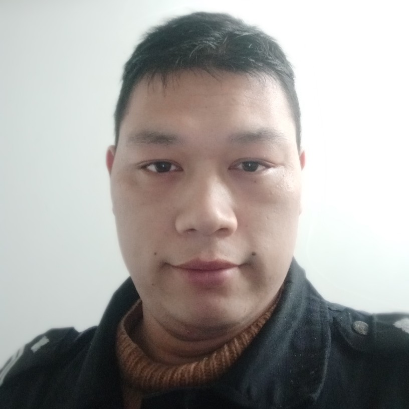 潇洒用路灯的照片