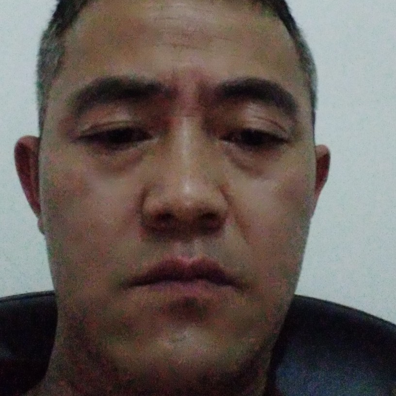 动人浅吻缱绻的照片