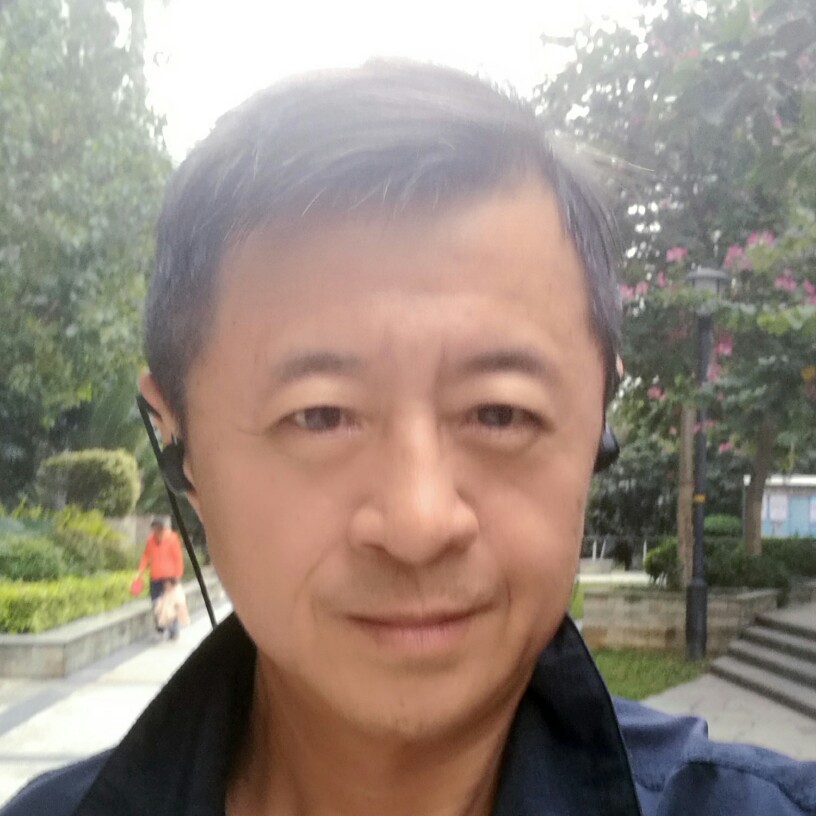 快乐单身大叔的照片