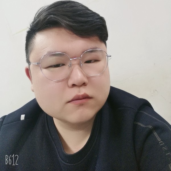 孟氏军少的照片