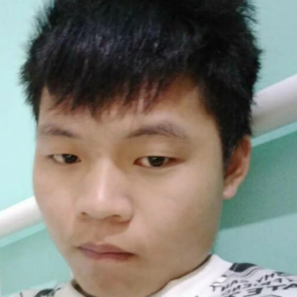云朵执着的照片