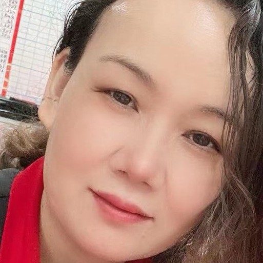 友爱相随的照片
