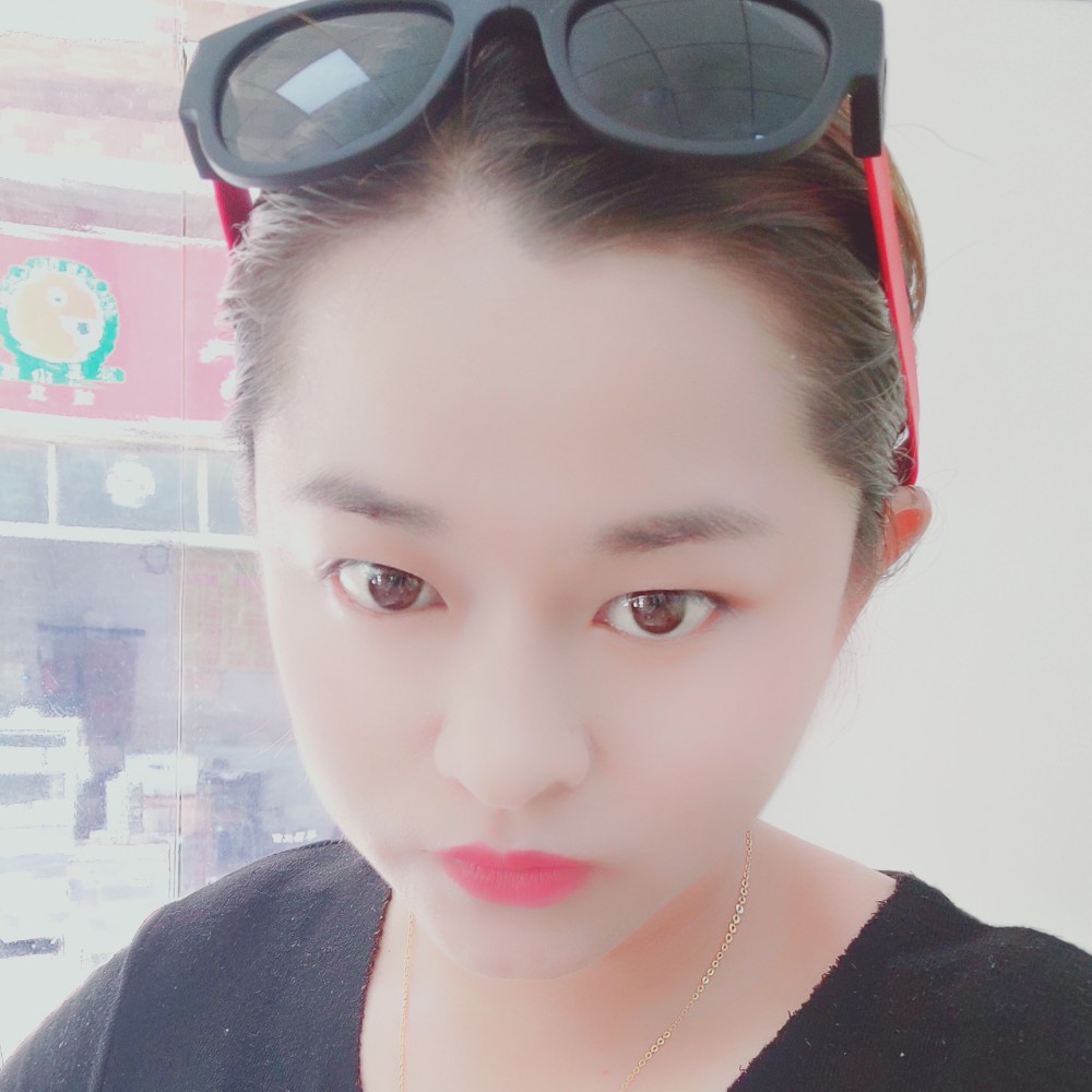 德玲的照片