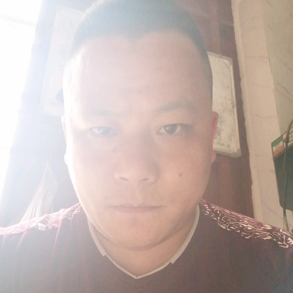 灯泡哭泣的照片