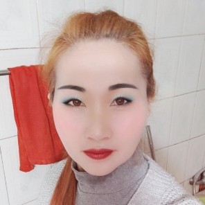 寂冷银耳汤叶可的照片