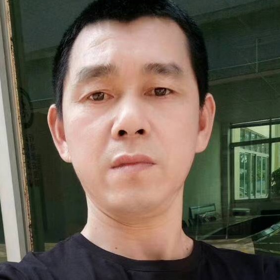 想人陪笑涟漪的照片