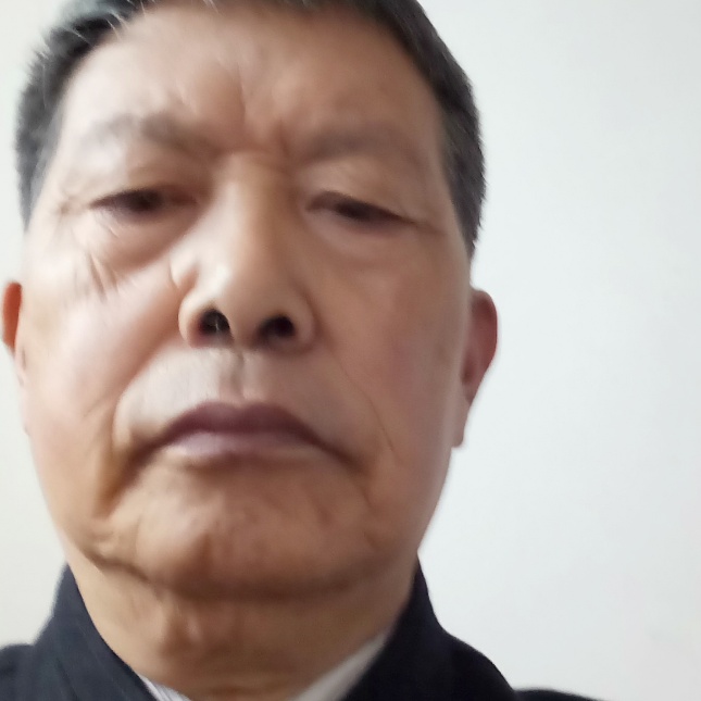 育人的照片
