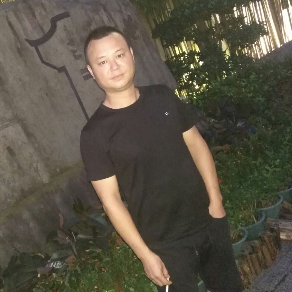 烈凤子的照片