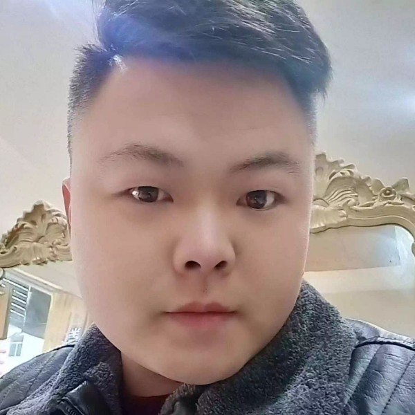 缥缈踢热情的照片