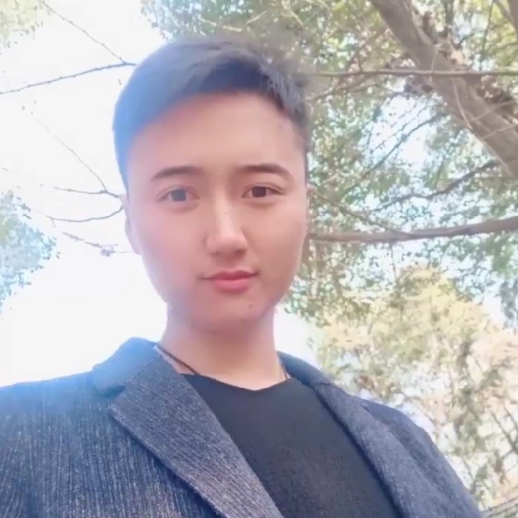 安稳小先生的照片