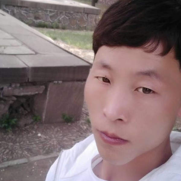 清曲用默默的照片
