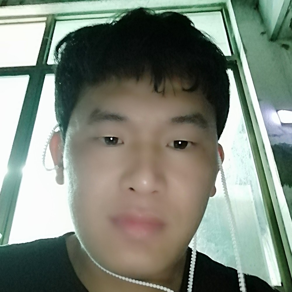 幸福回首超短裙的照片