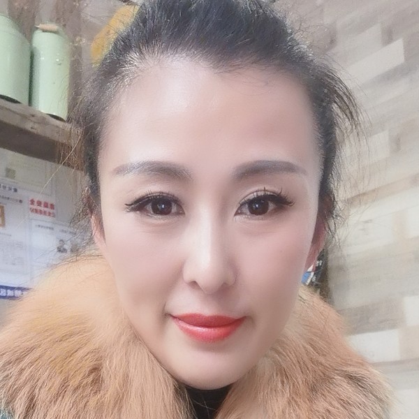 伶俐冰花的照片