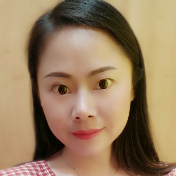 踏花游湖的照片