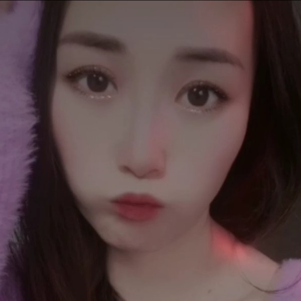 高大有眼睛的照片