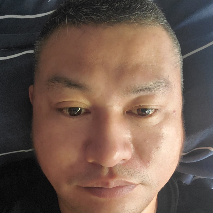 火星上帆布鞋11的照片