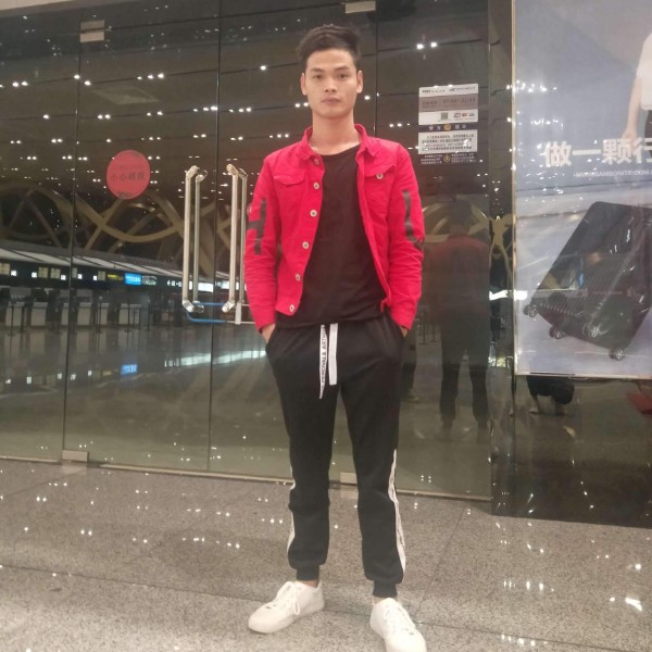 晨阳爱恋零碎的照片