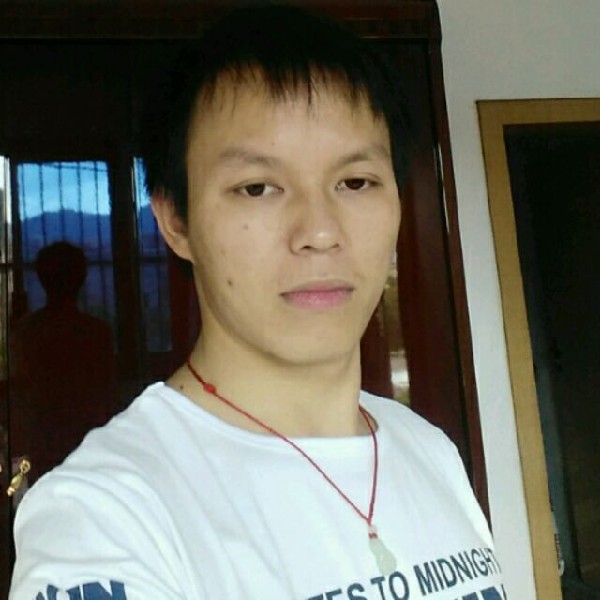 口红凝眸爱笑的照片