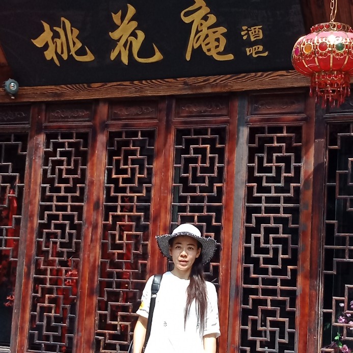 爱听歌雨的照片