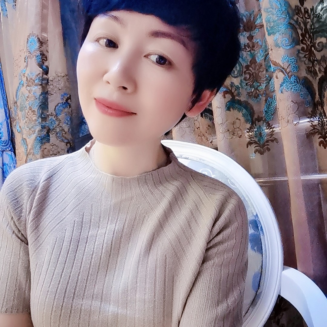 淡然請唇膏的照片