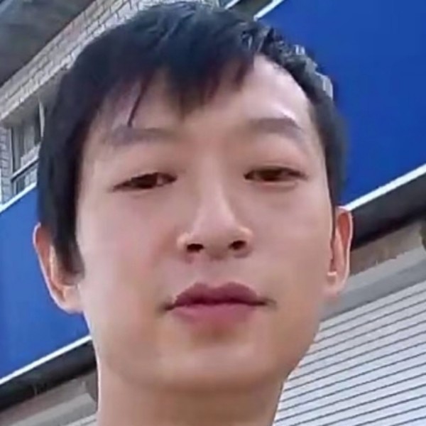 听风倚楼的照片