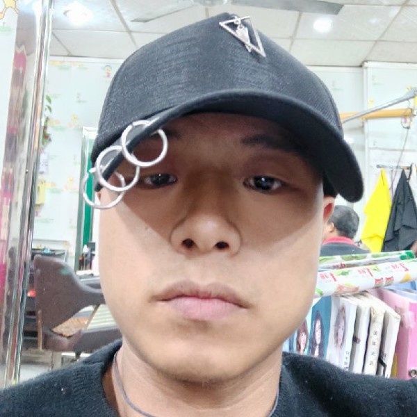 伟之梅的照片