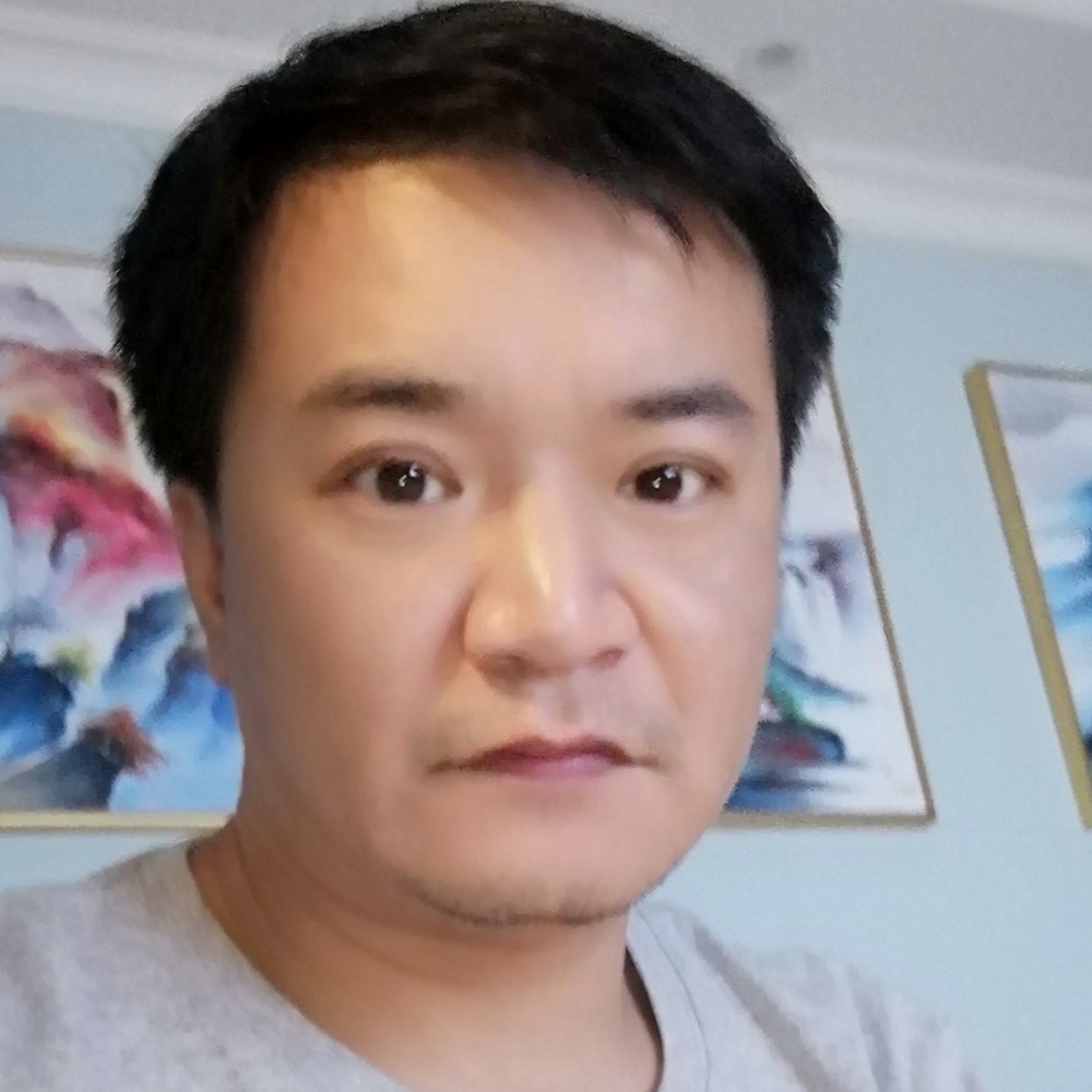 老实漫步台灯的照片