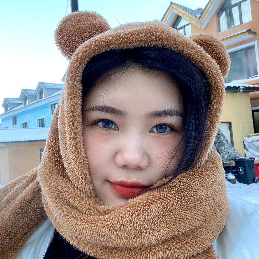 小菠萝bbb的照片